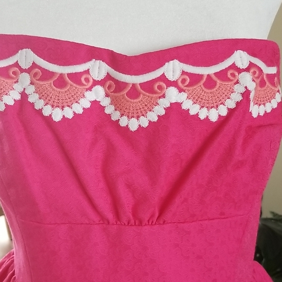 Lilly Pulitzer Strapless Pink Dress with Lace Detail - Picture 2 of 8